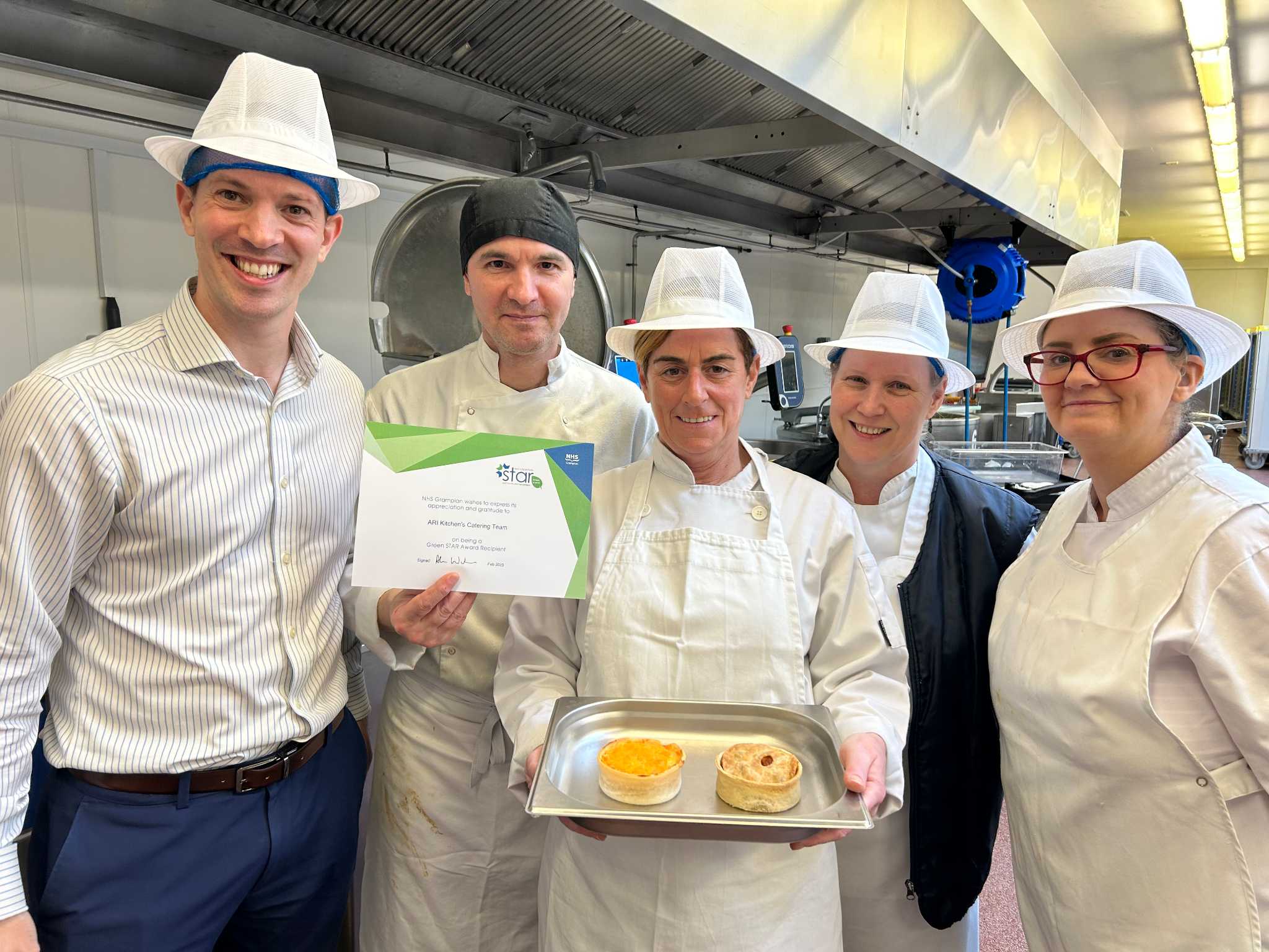 Green Star Award for NHS Grampian’s cooks, ©NHS Grampian Robert Hobkirk and cooks Robert Salomia, Caroline Barrie, Shona Paterson and Kerry Stark/
